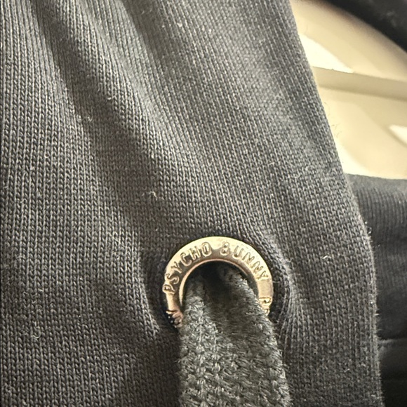 PSYCHO BUNNY - MENS LEO BUNNY HOODIE - BLACK - Picture 6 of 10